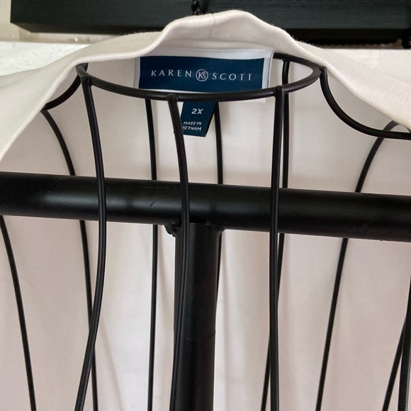 Karen Scott Jackets & Blazers - Karen Scott 2xl white no button jacket.